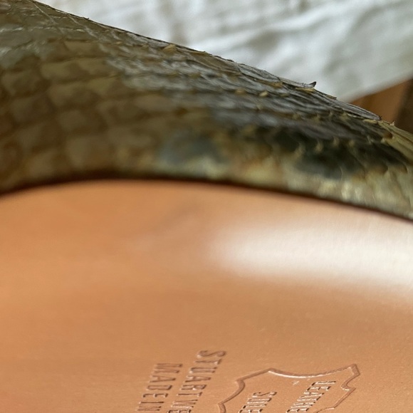 Stuart Weitzman Metallic Gold Snakeskin Heels Pumps stiletto shoes almost new 10 - Picture 11 of 13